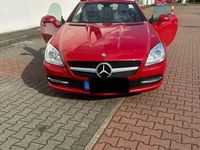 Gebraucht Mercedes SLK200 184 PS (135 kW) 2013 Rot Cabrio