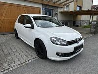 Gebraucht VW Golf VI 86 PS (63 kW) 2011 Weiß Kleinwagen