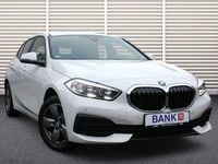 Gebraucht BMW 118 Performance 140 PS (102 kW) 2020 Weiß Kleinwagen