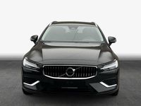 Gebraucht Volvo V60 Plus 197 PS (144 kW) 2023 Platinum grey metallic Kombi