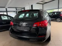 Gebraucht Opel Astra Edition 101 PS (74 kW) 2012 Schwarz Kombi