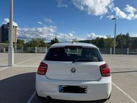 Gebraucht BMW 116 116 PS (85 kW) 2012 Weiß Kleinwagen