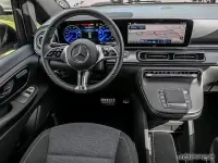 Gebraucht Mercedes EQV300 150 kW (204 PS) 2025 Weiß Van / Kleinbus