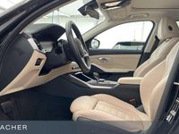 Gebraucht BMW 330 Efficient Dynamics 258 PS (189 kW) 2022 Saphirschwarz metallic Kombi