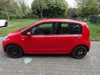 Usado VW up! high up! 75 CV (55 kW) 2016 Rojo Utilitario