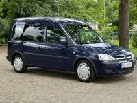 Gebraucht Opel Combo Edition 90 PS (66 kW) 2006 Royalblau h: u2/f:atlantikblau Van / Kleinbus