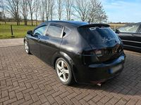 Usata Seat Leon 125 CV (91 kW) 2010 Nero Utilitaria