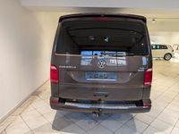Gebraucht VW Caravelle 122 PS (89 kW) 2016 Braun Van / Kleinbus