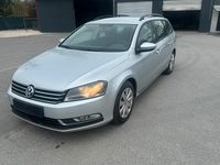 Gebraucht VW Passat 105 PS (77 kW) 2011 Silber Kombi