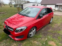 Gebraucht Mercedes B160 105 PS (77 kW) 2011 Rot Van / Kleinbus