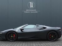 Gebraucht Ferrari SF90 999 PS (734 kW) 2024 Grau Cabrio