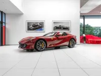 Gebraucht Ferrari 812 799 PS (587 kW) 2021 Rot Cabrio