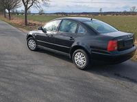 Gebraucht VW Passat 105 PS (77 kW) 2001 Schwarz Limousine