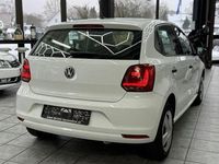 Gebraucht VW Polo Trendline 60 PS (44 kW) 2017 Pure white Limousine