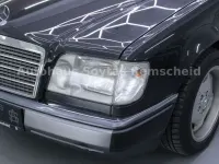 Gebraucht Mercedes 220 150 PS (110 kW) 1993 Schwarz Coupé