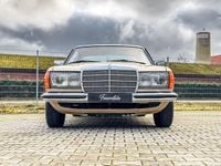 Gebraucht Mercedes 230 136 PS (100 kW) 1982 Gold metallic Coupé