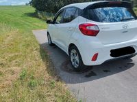 Gebraucht Hyundai i10 67 PS (49 kW) 2023 Weiß Kleinwagen