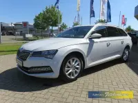 Second-hand Skoda Superb Style 150 CP (110 kW) 2024 Alb Break