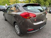 Gebraucht Kia Ceed 135 PS (99 kW) 2013 Braun Kleinwagen