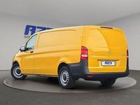 Gebraucht Mercedes Vito 163 PS (119 kW) 2019 Ginstergelb Van