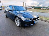 Gebraucht BMW 335 Sport Line 313 PS (230 kW) 2014 Schwarz Limousine