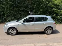 Gebraucht Opel Astra 105 PS (77 kW) 2005 Silber Limousine