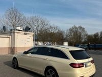 Gebraucht Mercedes E220 194 PS (142 kW) 2021 Kombi