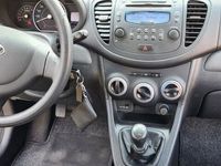 gebraucht Hyundai i10 1 Hand, 69 PS, 8 x Fach Bereift, Klima