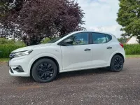 Gebraucht Dacia Sandero Comfort 73 PS (53 kW) 2018 Weiß Kleinwagen