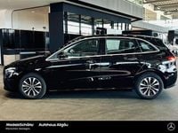 Gebraucht Mercedes B200 Progressive 150 PS (110 kW) 2024 Unilack nachtschwarz Van / Kleinbus