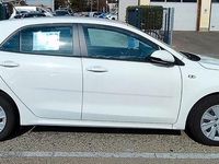 Gebraucht Kia Rio Edition 7 84 PS (61 kW) 2018 Weiß Limousine