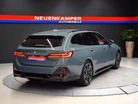 Gebraucht BMW 520 M Sport 197 PS (144 kW) 2024 Grün Kombi