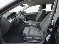 Gebraucht VW Passat Business 150 PS (110 kW) 2023 Deep black perleffekt Kombi