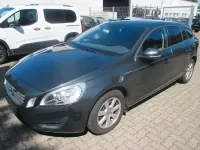 Gebraucht Volvo V60 Kinetic 215 PS (158 kW) 2012 Grau Kombi