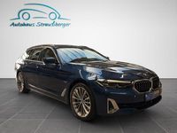 Gebraucht BMW 530e Luxury Line 292 PS (214 kW) 2023 Blau Kombi