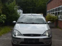 Gebraucht Ford Focus Ghia 116 PS (85 kW) 2002 Silber Limousine
