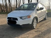 Gebraucht Mitsubishi Colt 95 PS (69 kW) 2010 Weiß Kleinwagen
