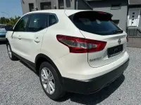 Gebraucht Nissan Qashqai Acenta 131 PS (96 kW) 2015 Weiß SUV