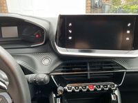 Gebraucht Peugeot e-208 Active 100 kW (136 PS) 2021 Gelb Kleinwagen