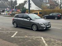 Gebraucht Mercedes B250 211 PS (155 kW) 2013 Grau Van / Kleinbus