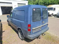 Gebraucht Opel Combo 75 PS (55 kW) 2007 Royalblau h: u2/f:atlantikblau Van / Kleinbus