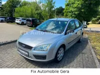 Gebraucht Ford Focus Trend 116 PS (85 kW) 2006 Polarsilber metallic Limousine