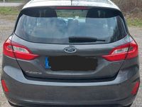 Gebraucht Ford Fiesta Cool & Connect 86 PS (63 kW) 2018 Grau Kleinwagen