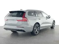 Gebraucht Volvo V60 145 PS (106 kW) 2025 Kombi