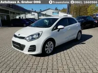 Gebraucht Kia Rio 109 PS (80 kW) 2016 Weiß Limousine