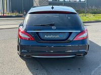 Gebraucht Mercedes CLS400 AMG line 333 PS (244 kW) 2015 Blau Kombi