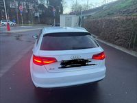 Gebraucht Audi A3 Ambiente 110 PS (80 kW) 2015 Weiß Limousine