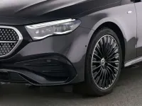 Gebraucht Mercedes E300 AMG line 313 PS (230 kW) 2025 Grau Limousine