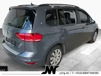 Gebraucht VW Touran Comfortline 150 PS (110 kW) 2023 Grau Van / Kleinbus