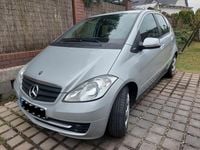 Gebraucht Mercedes A150 95 PS (69 kW) 2009 Silber Kleinwagen